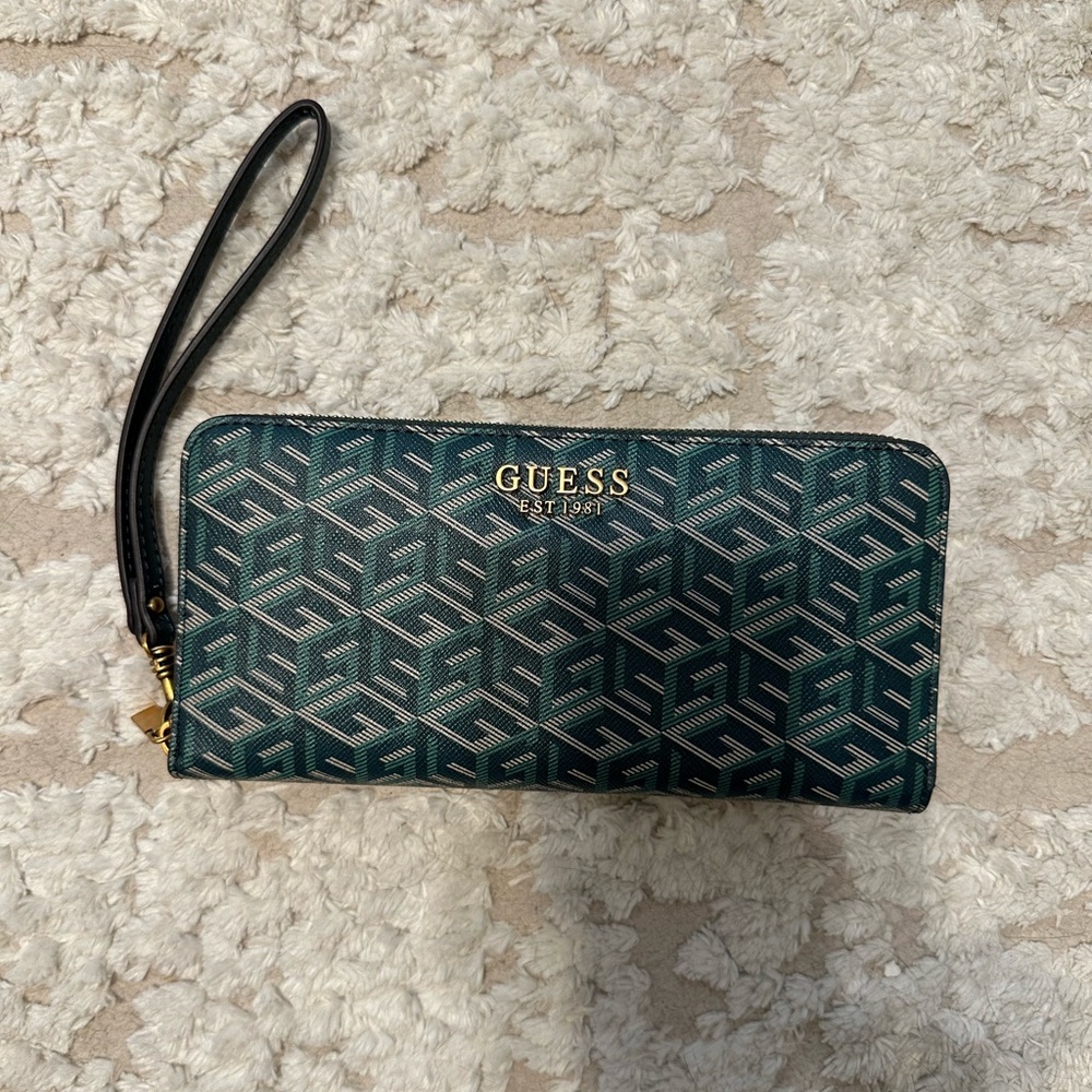GUESS Wristlet Wallet